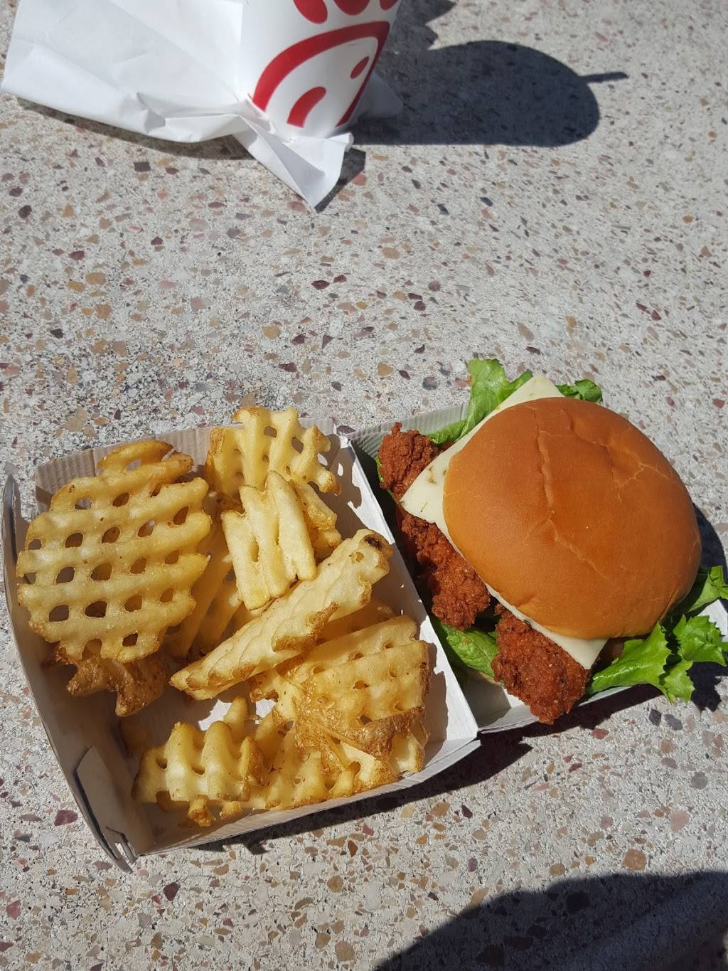 Chick-fil-A | restaurant | 3306 S 31st St, Temple, TX 76502, USA | 2547781889 OR +1 254-778-1889