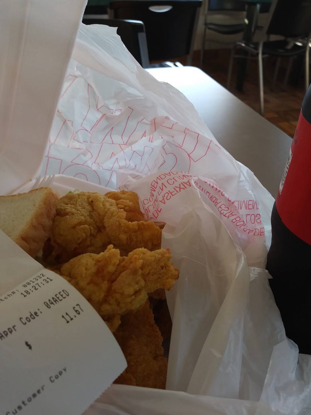 Navy Seafood | restaurant | 3201 Emancipation Ave, Houston, TX 77004, USA | 7135265644 OR +1 713-526-5644