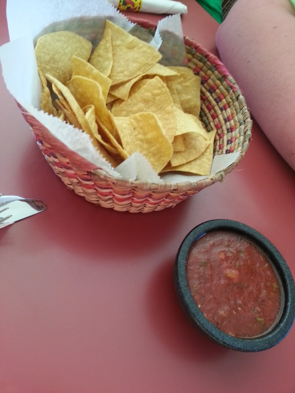 La Herradura | restaurant | 203 5th St, Myrtle Point, OR 97458, USA | 5415720394 OR +1 541-572-0394