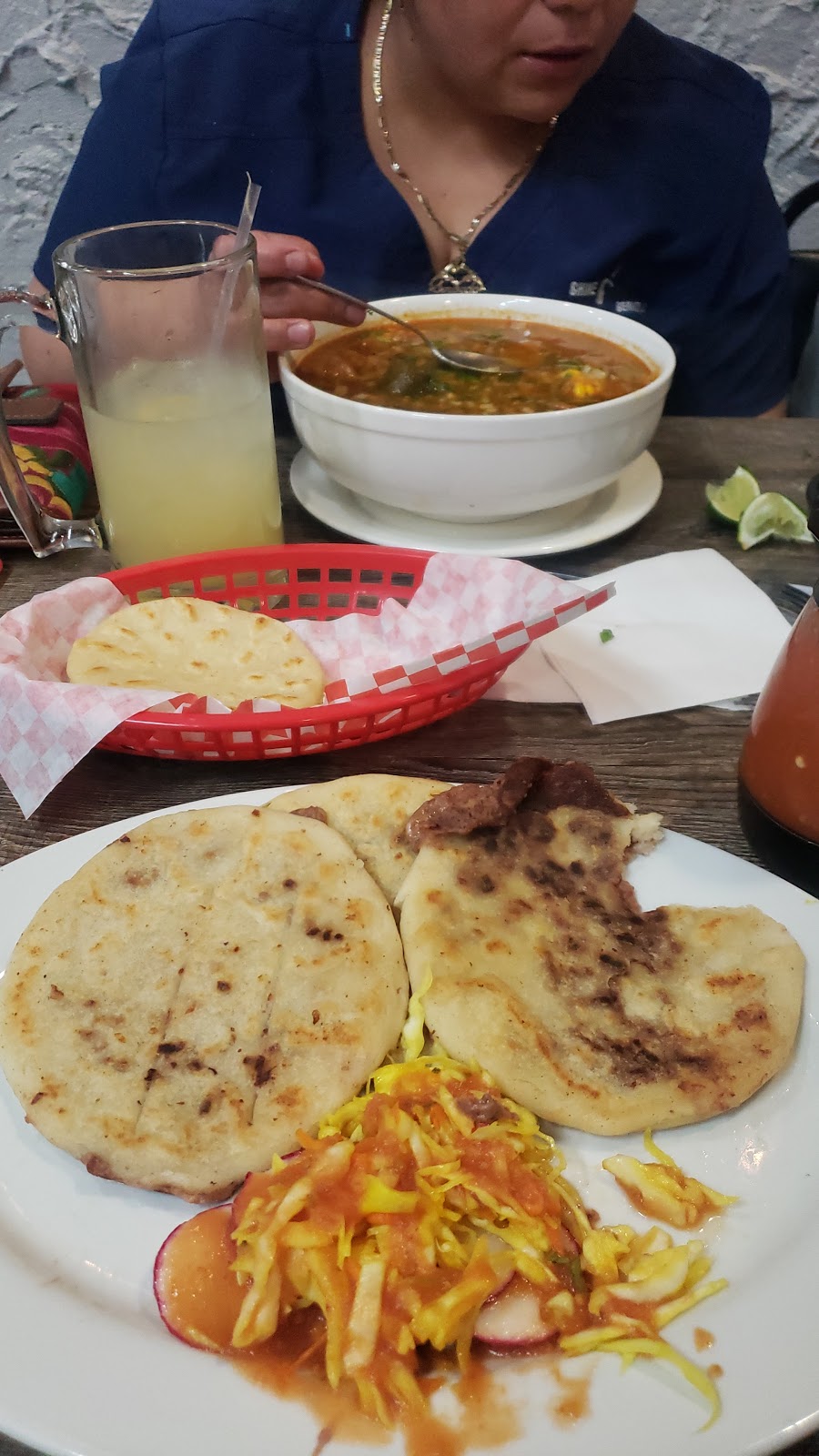 Sabor salvadoreño Restaurant | restaurant | 3896 Morrison Rd, Denver, CO 80219, USA | 7205508671 OR +1 720-550-8671