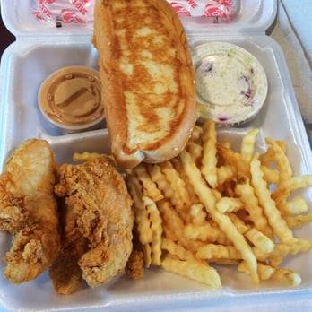 Raising Canes Chicken Fingers | meal takeaway | 12930 W Maple Rd, Omaha, NE 68164, USA | 4024965375 OR +1 402-496-5375