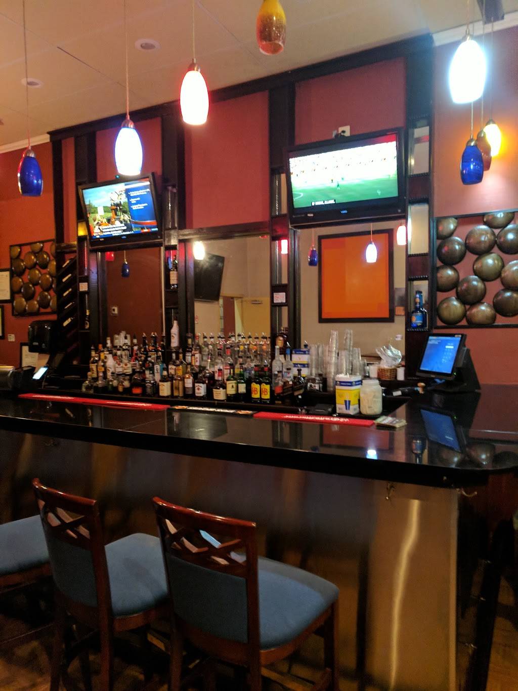 Jolleys Restaurant & Lounge | restaurant | 654 S Pickett St, Alexandria, VA 22304, USA | 5719705360 OR +1 571-970-5360