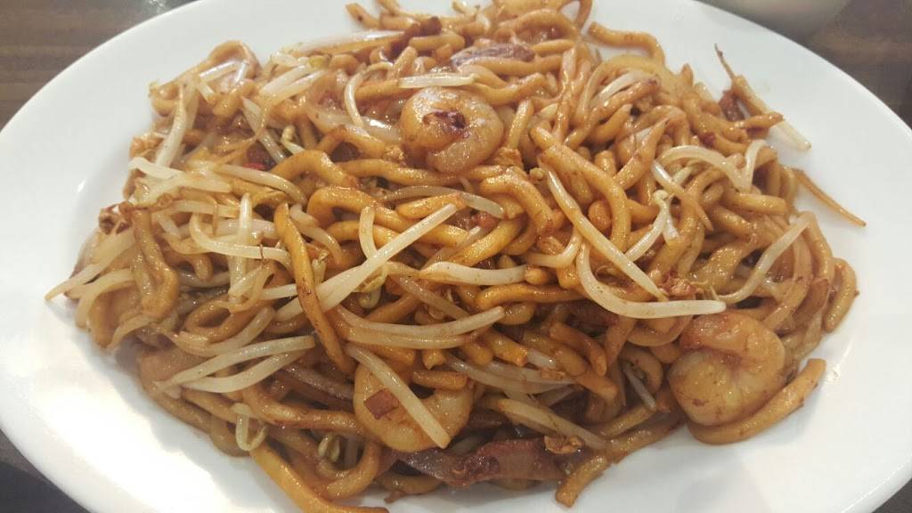 Lakeside Chinese Cuisine | restaurant | 44 Bolton St, Bobcaygeon, ON K0M 1A0, Canada | 7057386886 OR +1 705-738-6886