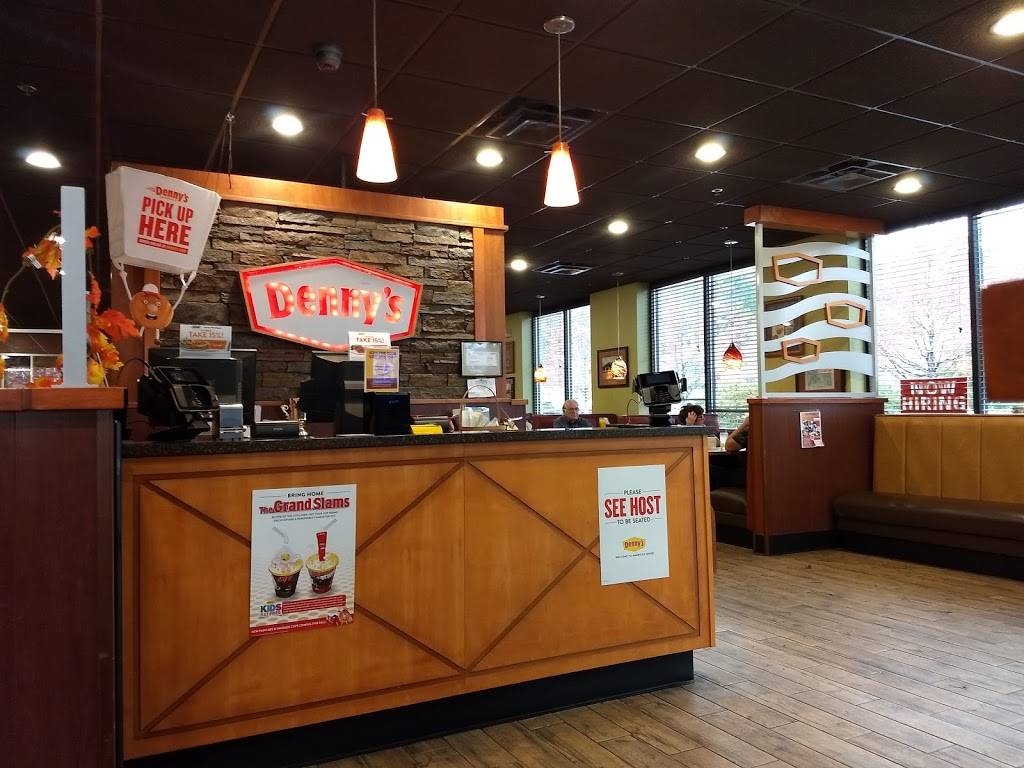Dennys | restaurant | 8695 Jack Carnes Way, North St, French Lick, IN 47432, USA | 8129366030 OR +1 812-936-6030