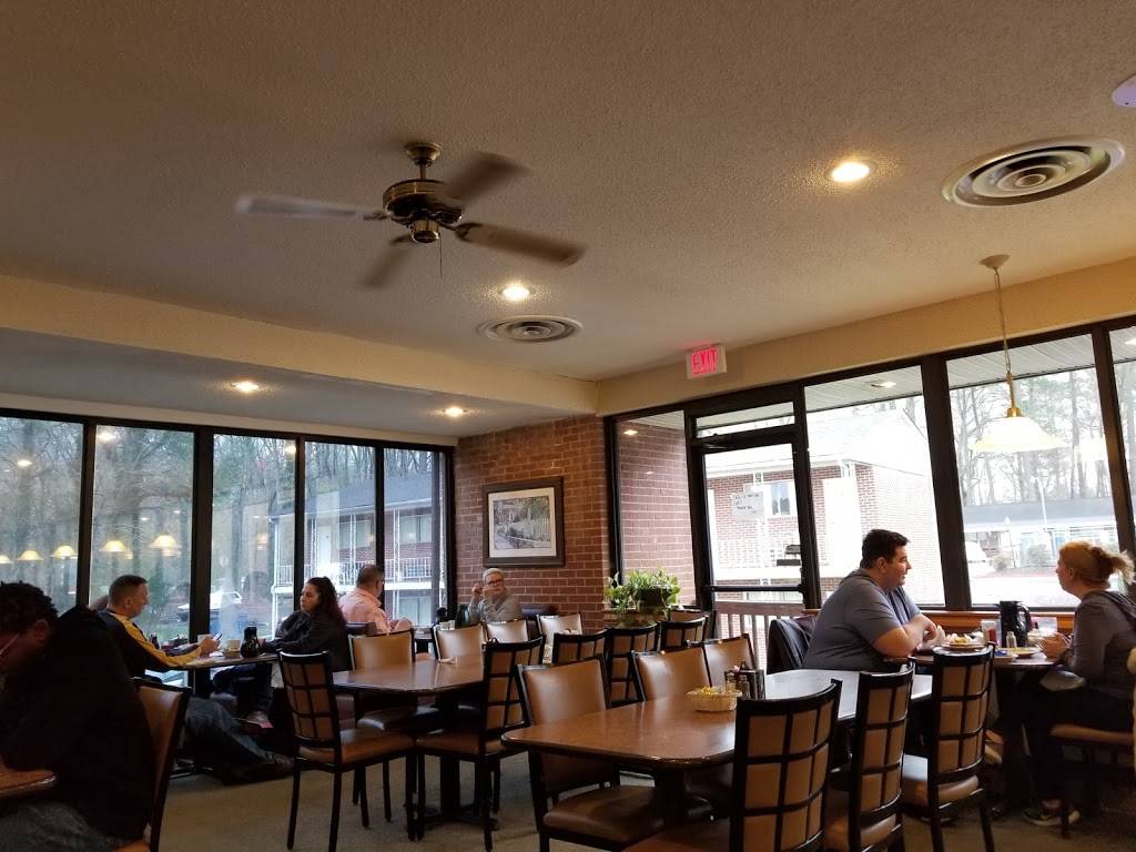 Capitol Pancake House | cafe | 802 Capitol Landing Rd, Williamsburg, VA 23185, USA | 7575641238 OR +1 757-564-1238