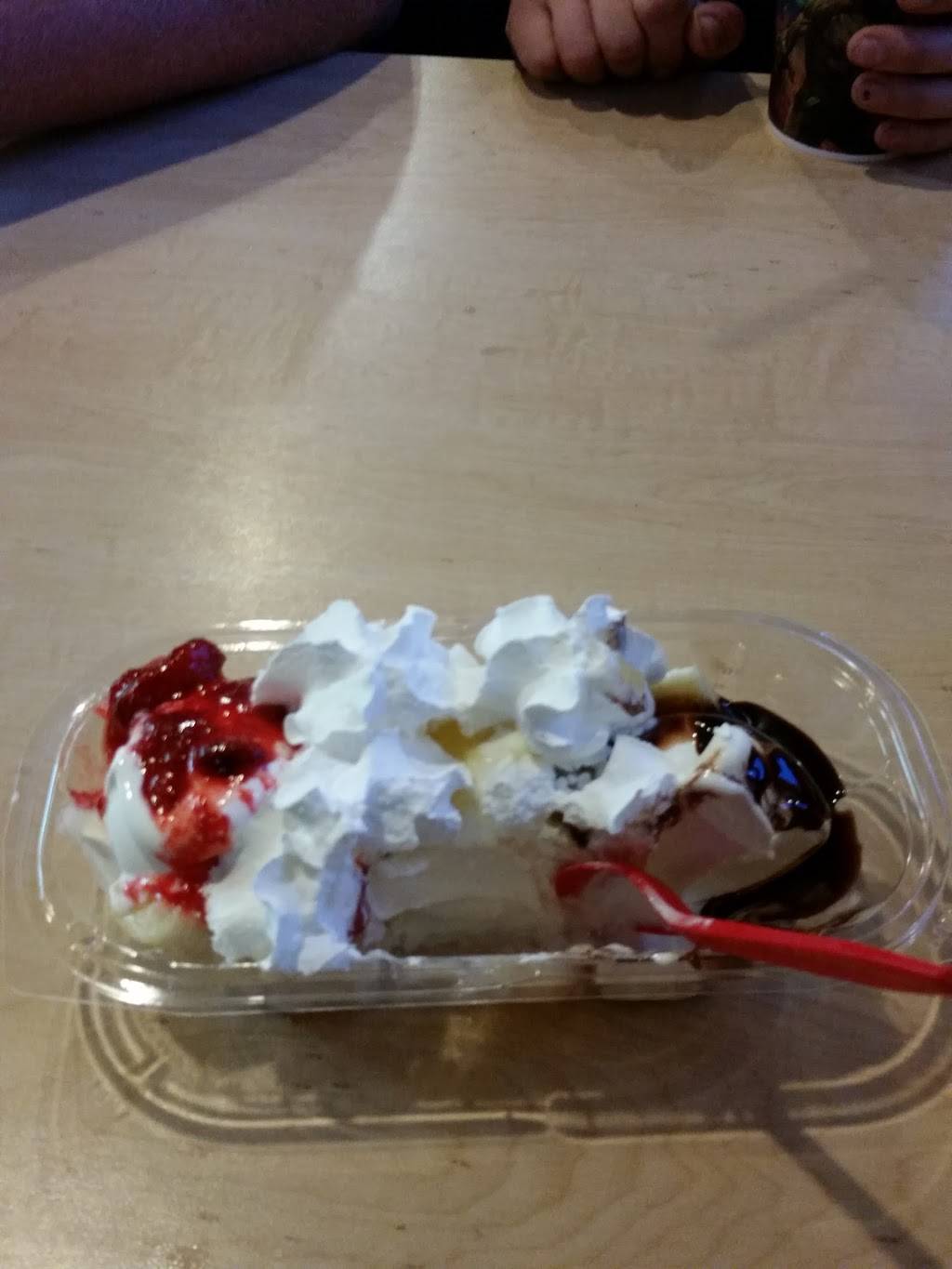 Dairy Queen Grill & Chill | restaurant | 613 Stillwater Ave, Old Town, ME 04468, USA | 2078279446 OR +1 207-827-9446