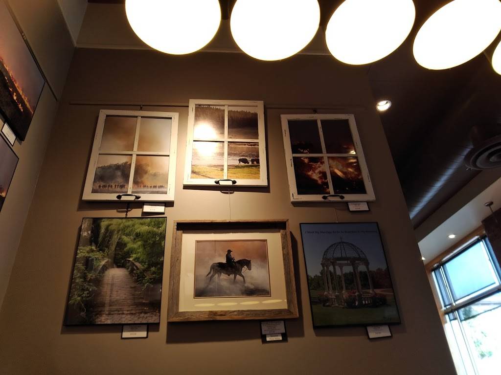 Starbucks | cafe | 647 Massachusetts St, Lawrence, KS 66044, USA | 7858320300 OR +1 785-832-0300