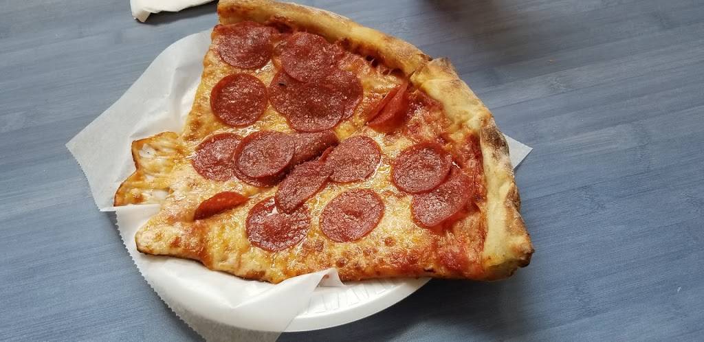 Giuseppis Pizza Plus | restaurant | 199 E Montgomery Ave L, Rockville, MD 20850, USA | 3014240413 OR +1 301-424-0413