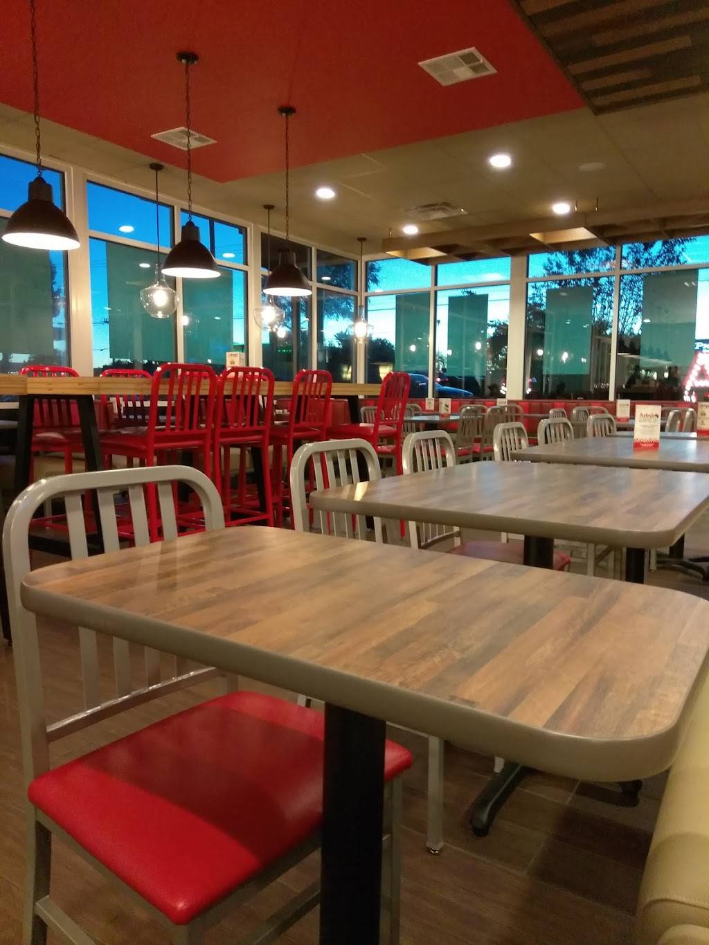Arbys | restaurant | 1820 N Plano Rd, Richardson, TX 75081, USA | 9724375205 OR +1 972-437-5205