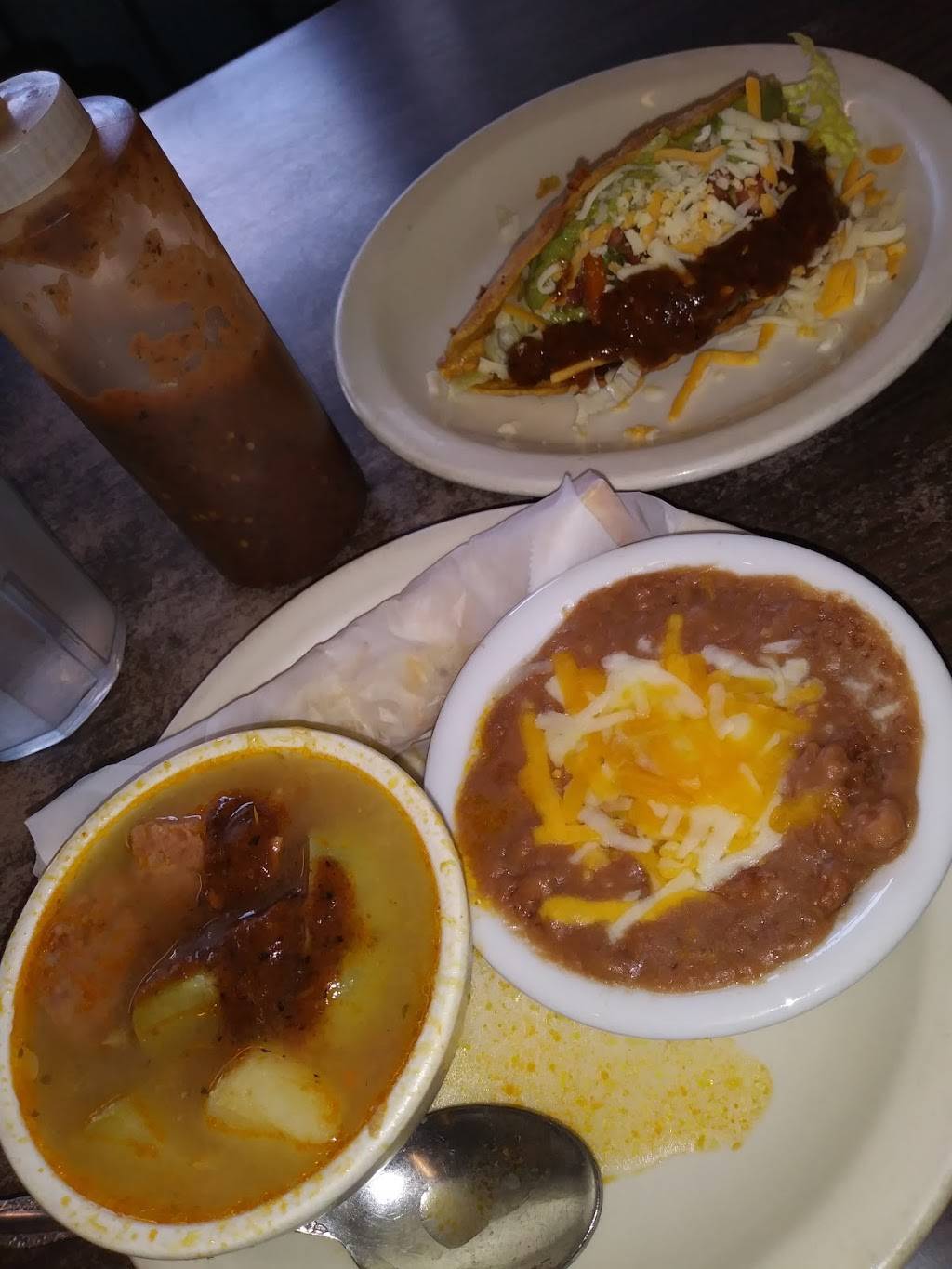 Village Kitchen | restaurant | 4853 Newport Ave, San Diego, CA 92107, USA | 6192220151 OR +1 619-222-0151