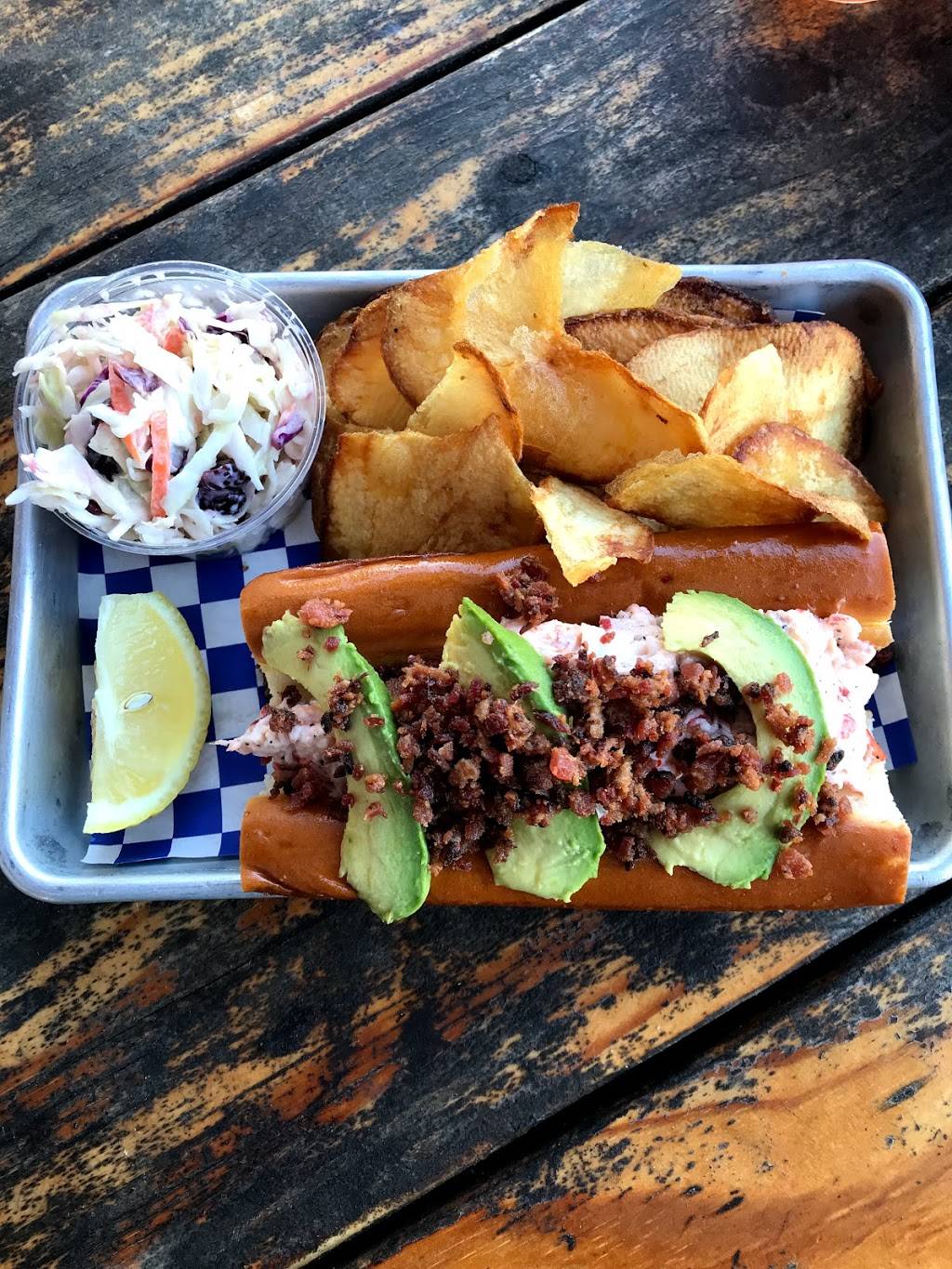 New England Lobster Market & Eatery | restaurant | 824 Cowan Rd, Burlingame, CA 94010, USA | 6504431559 OR +1 650-443-1559