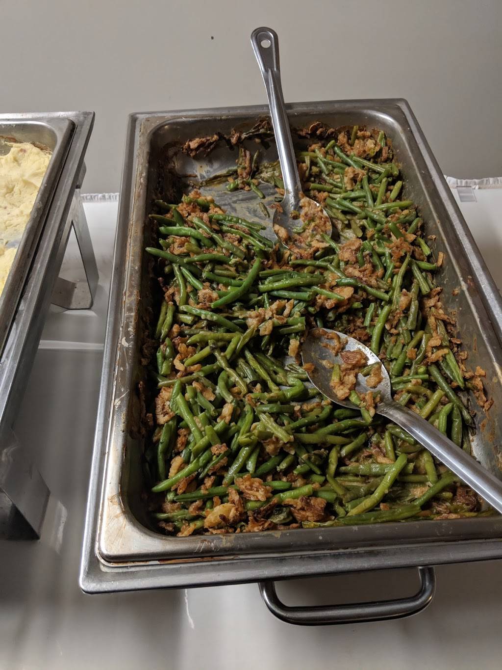 The Gentry Catering | restaurant | 116 E Liberty St, Hubbard, OH 44425, USA | 3305344710 OR +1 330-534-4710