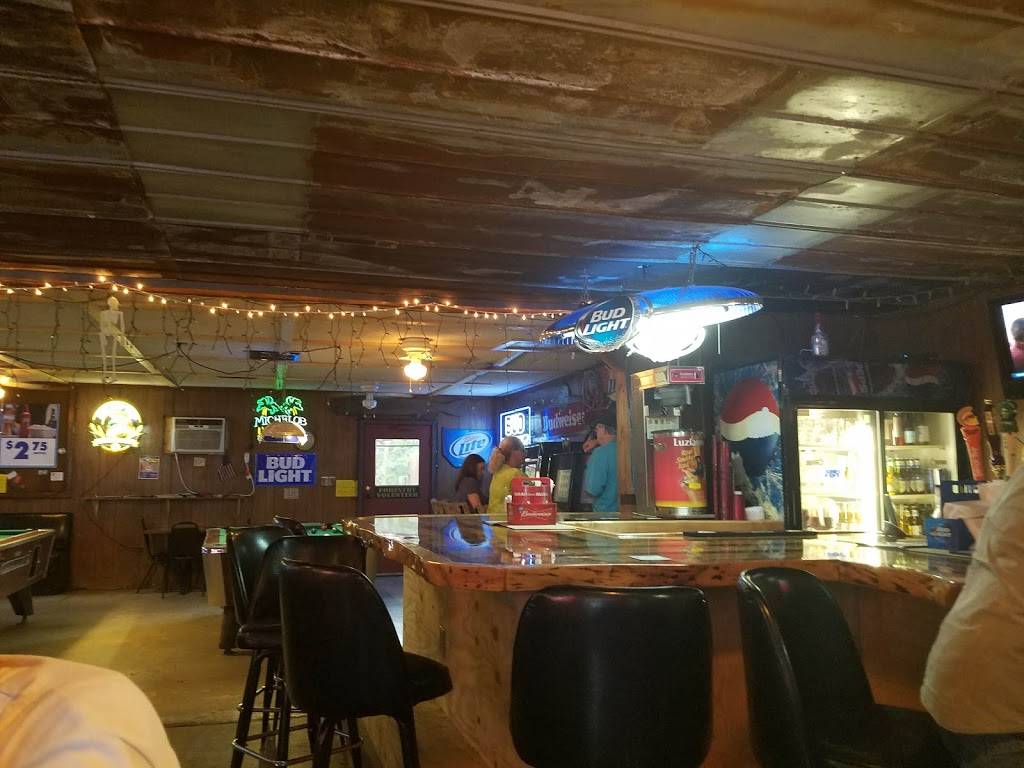 Lake Burton Cafe - The Last of the Dives | restaurant | 72 Jones Branch Rd, Clayton, GA 30525, USA | 7067826184 OR +1 706-782-6184