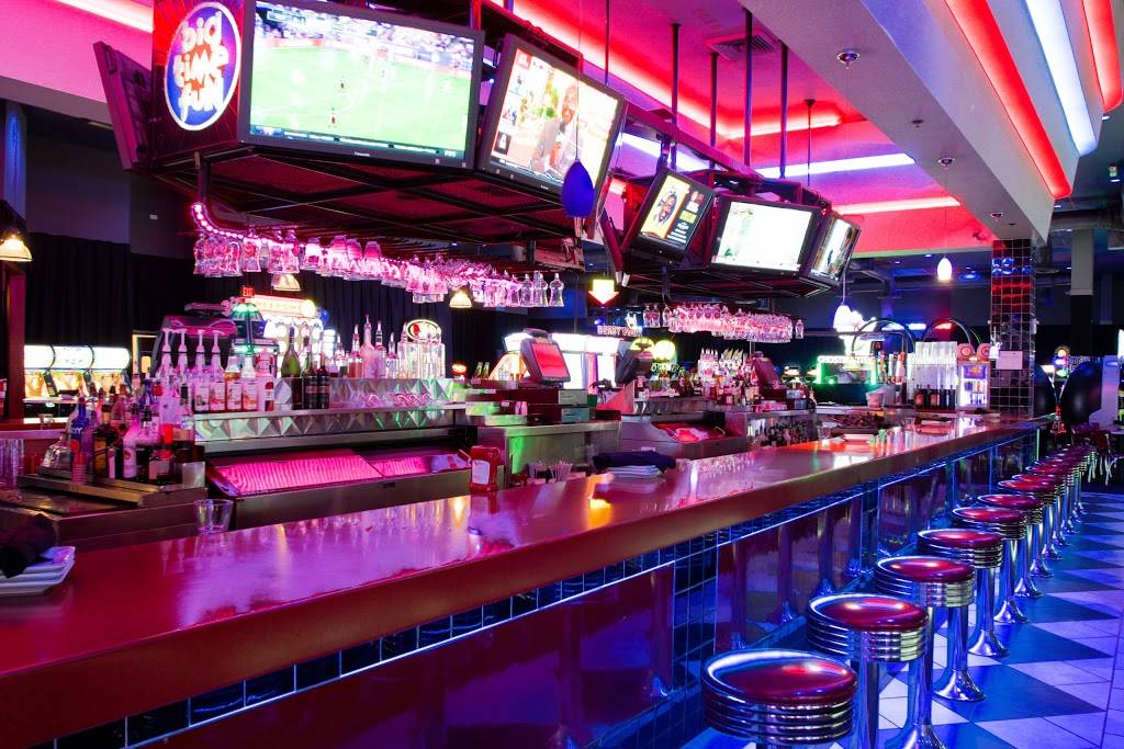 Dave & Busters | restaurant | 11481 NW 12th St #E622, Miami, FL 33172, USA | 3054681555 OR +1 305-468-1555
