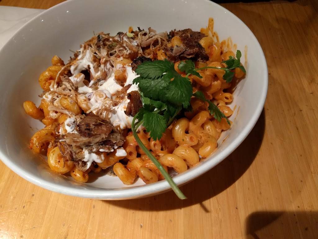 Noodles and Company | restaurant | 13300 Technology Dr, Eden Prairie, MN 55344, USA | 9529750002 OR +1 952-975-0002