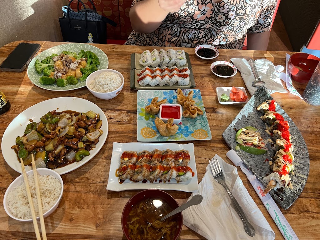 Szechuan Famous Food And Sushi Bar | restaurant | 520 E Philip Ave #1, North Platte, NE 69101, USA | 3082216906 OR +1 308-221-6906