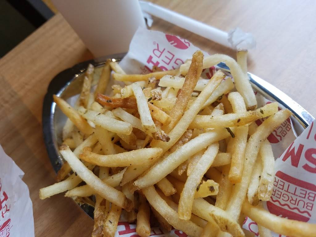 Smashburger | restaurant | 9535 Baltimore National Pike, Ellicott City, MD 21042, USA | 4105054900 OR +1 410-505-4900