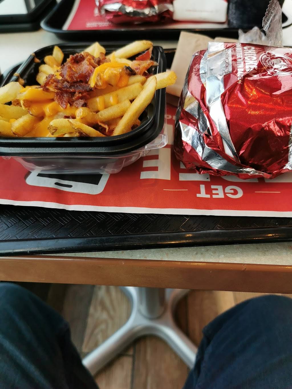 Wendys | restaurant | E, 3395 E Tudor Rd, Anchorage, AK 99507, USA | 9073171571 OR +1 907-317-1571