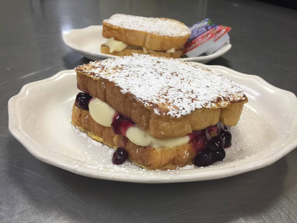 Dutch Kitchen | bakery | 14278 Lincoln Way E, Dalton, OH 44618, USA | 3306830530 OR +1 330-683-0530