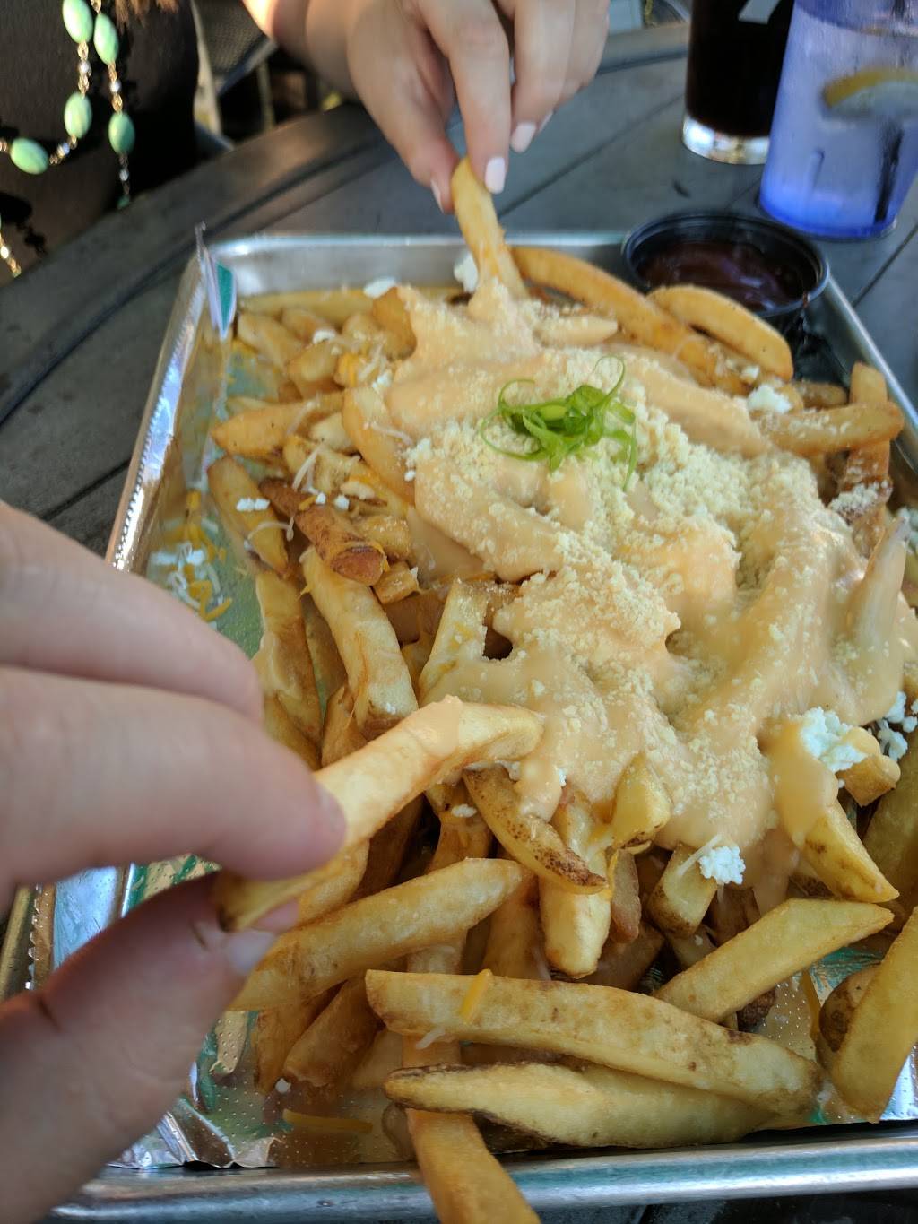 Local Tavern | restaurant | 29007 Chardon Rd, Willoughby Hills, OH 44092, USA | 4409435926 OR +1 440-943-5926