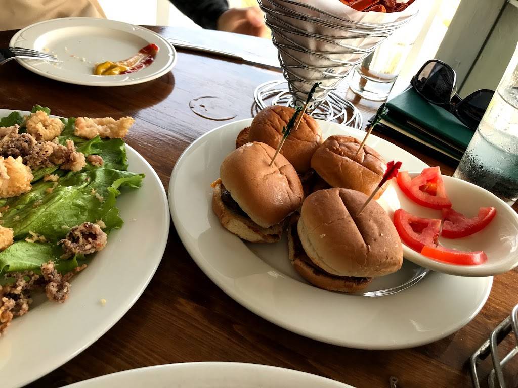 Mackenzie Bar & Grill | restaurant | 18 Clubhouse Rd, Santa Cruz, CA 95060, USA | 8314599162 OR +1 831-459-9162