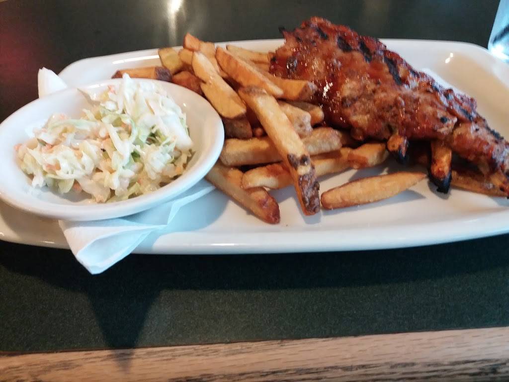 Jakes Boathouse | restaurant | 59 First Gulf Blvd, Brampton, ON L6W 4P9, Canada | 9054519695 OR +1 905-451-9695