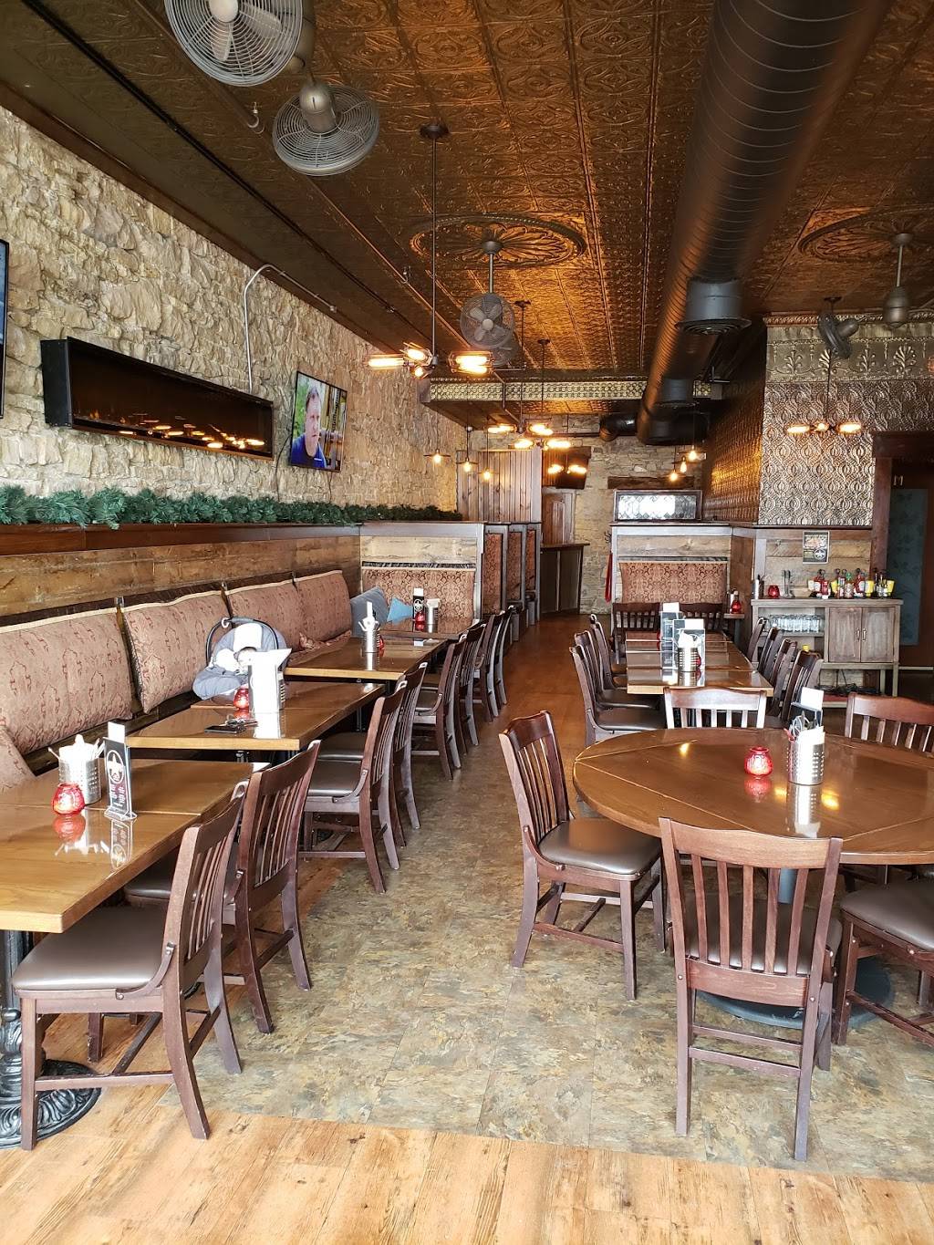 Ziggys Street Food & Live Music | restaurant | 302 2nd St, Hudson, WI 54016, USA | 7153869975 OR +1 715-386-9975