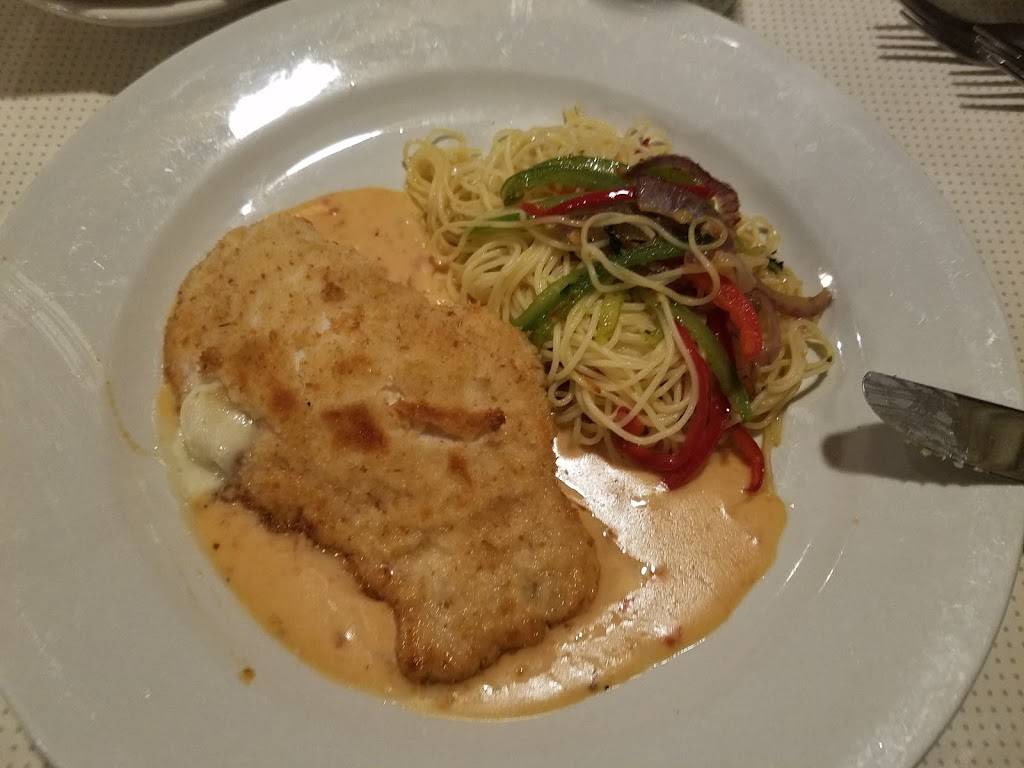 Cappuccino Italian Bistro | restaurant | 1310 Campbell Rd, Richardson, TX 75080, USA | 9722411417 OR +1 972-241-1417