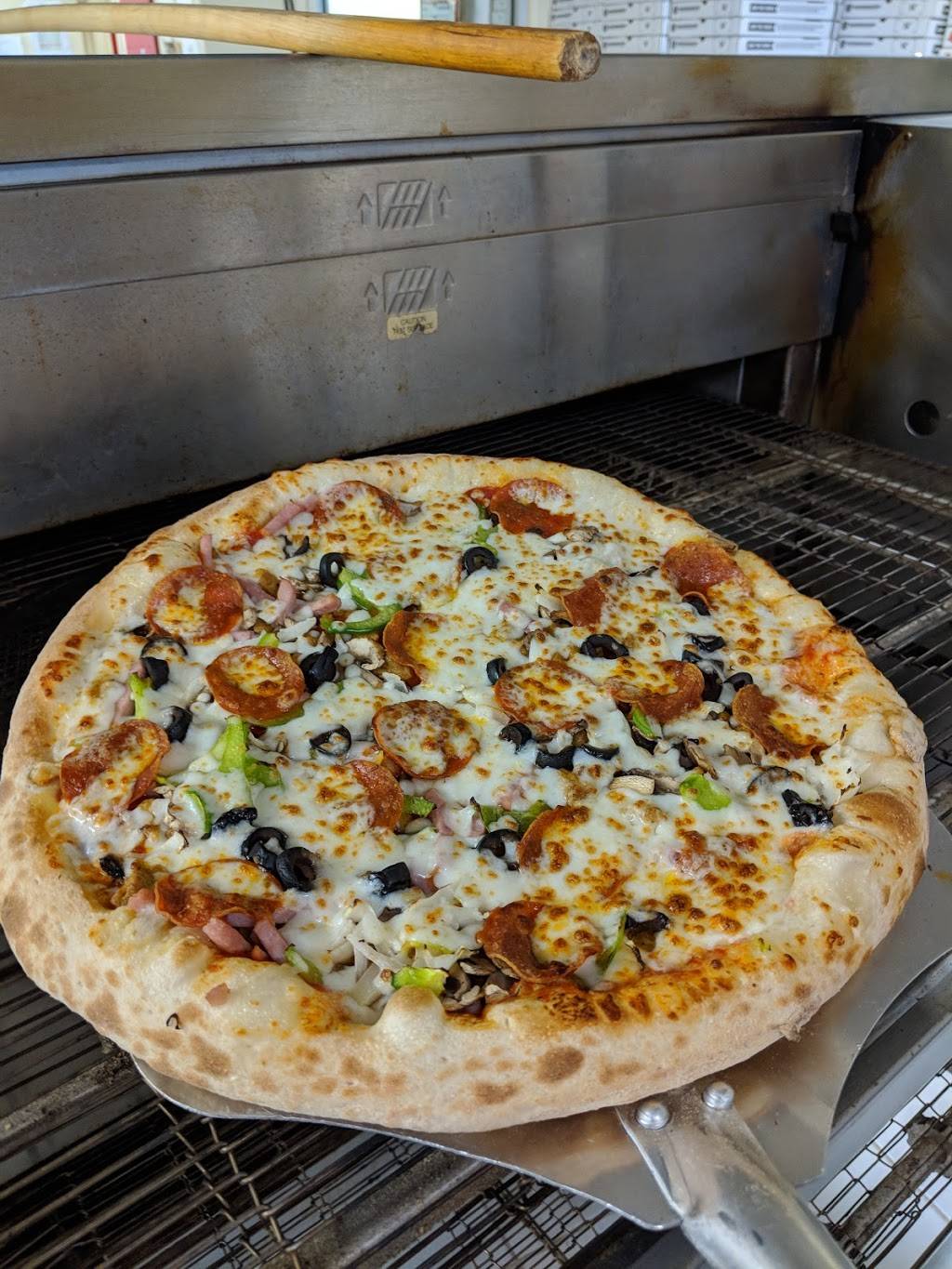 Papa Johns Pizza | restaurant | 100 N Santa Rosa St, San Antonio, TX 78207, USA | 2102247272 OR +1 210-224-7272