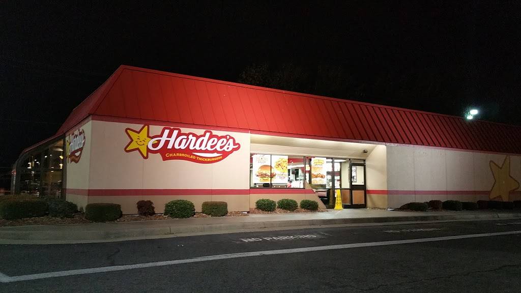 Hardees | restaurant | 850 London Blvd, Portsmouth, VA 23704, USA | 7573995281 OR +1 757-399-5281