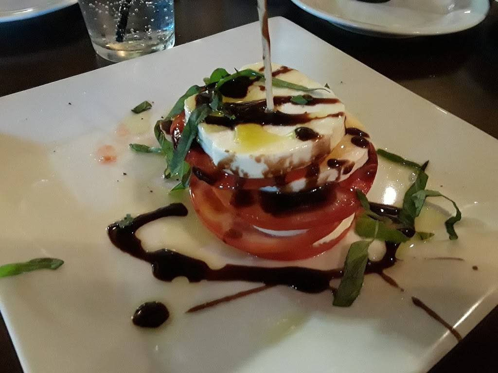 Buonavita | restaurant | 284 N Maple St, Enfield, CT 06082, USA | 8607495903 OR +1 860-749-5903