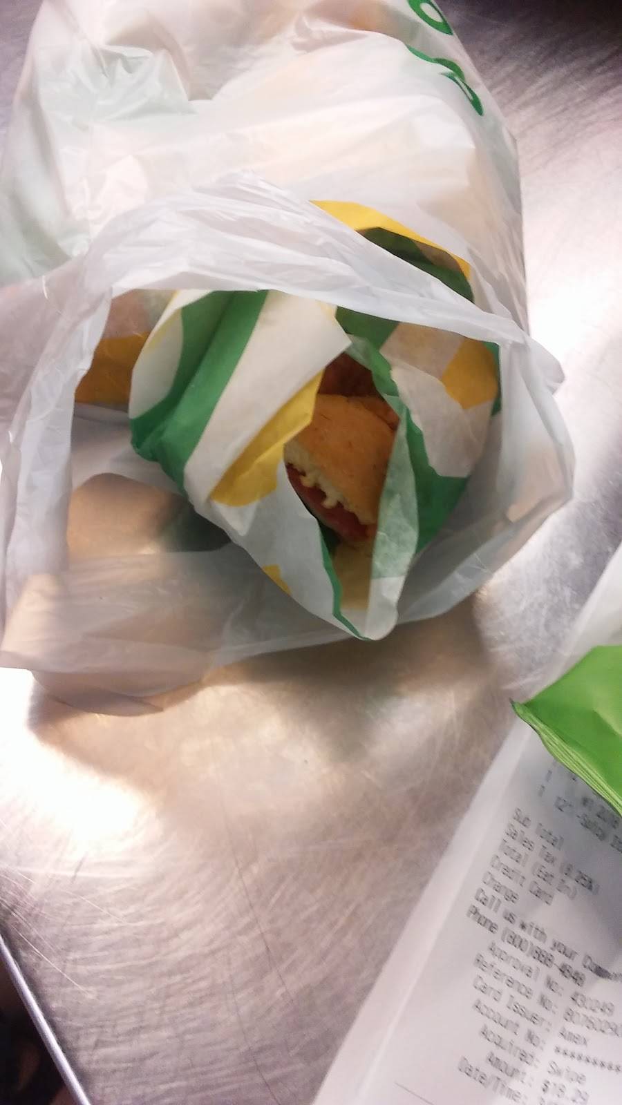 Subway Restaurants | restaurant | 2211 N Main St, Liberty, TX 77575, USA | 9363367827 OR +1 936-336-7827