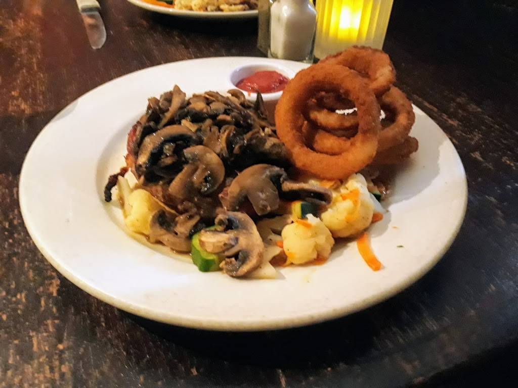 Hunter Steakhouse - Oceanside | restaurant | 1221 Vista Way, Oceanside, CA 92054, USA | 7604332633 OR +1 760-433-2633