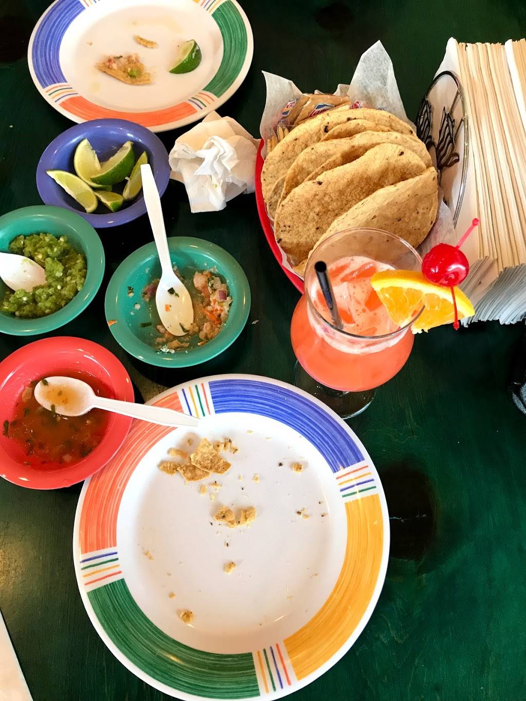 Las Islas Marias | restaurant | 784 W Dundee Rd, Wheeling, IL 60090, USA | 8479474500 OR +1 847-947-4500