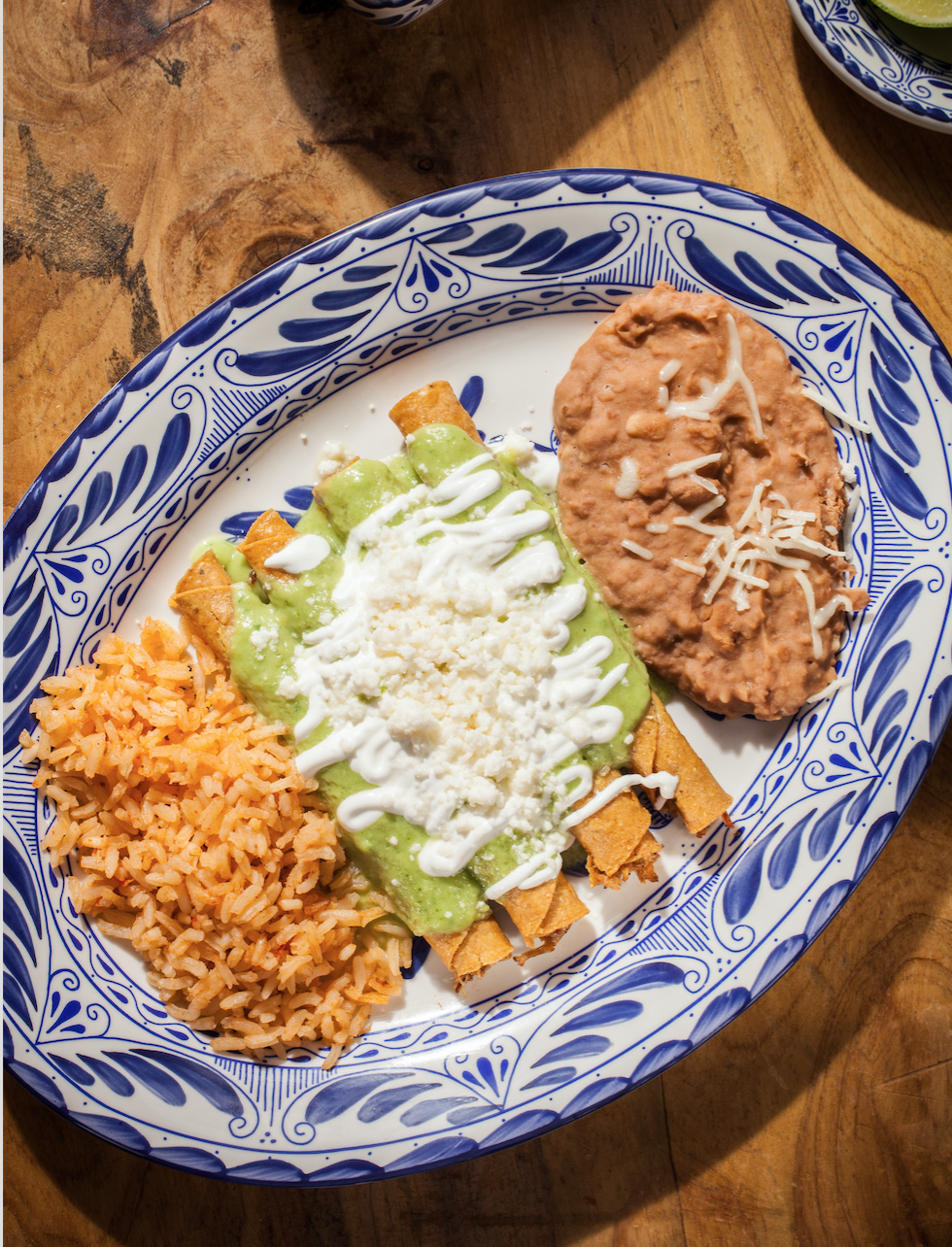 Carnitas Queretaro Mexican Restaurant | restaurant | 1451 N Zaragoza Rd, El Paso, TX 79936, USA | 9159219080 OR +1 915-921-9080