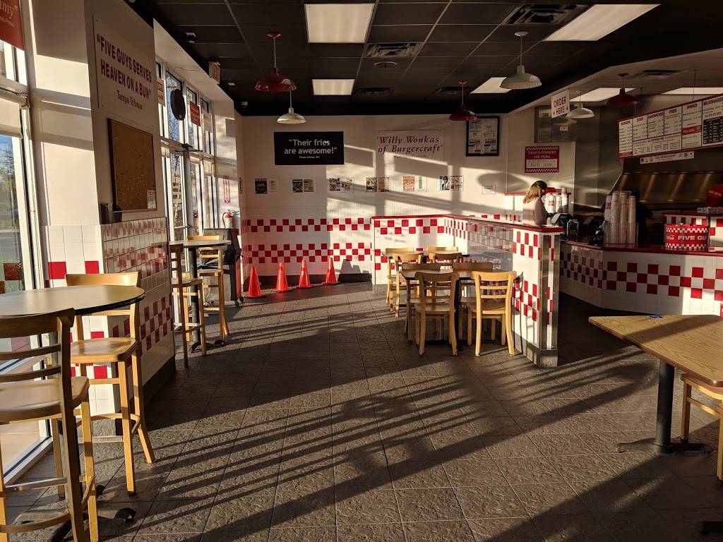 Five Guys | meal takeaway | 6431 E County Line Rd, Tampa, FL 33647, USA | 8139076680 OR +1 813-907-6680