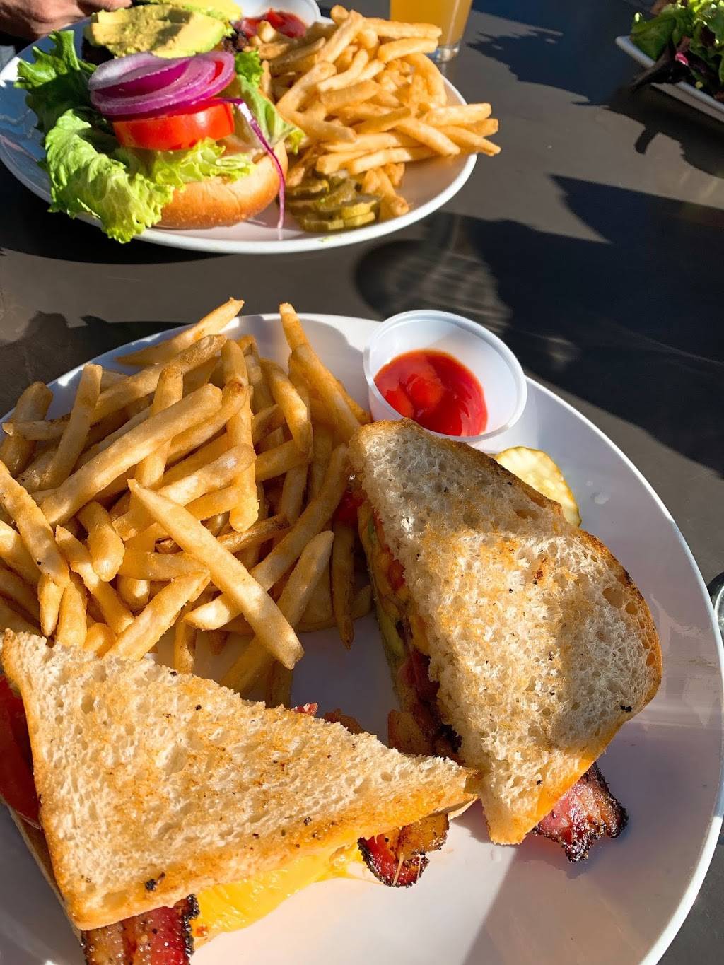 Rocker@Squaw | restaurant | 1960 Squaw Valley Rd, Olympic Valley, CA 96146, USA | 5305846080 OR +1 530-584-6080