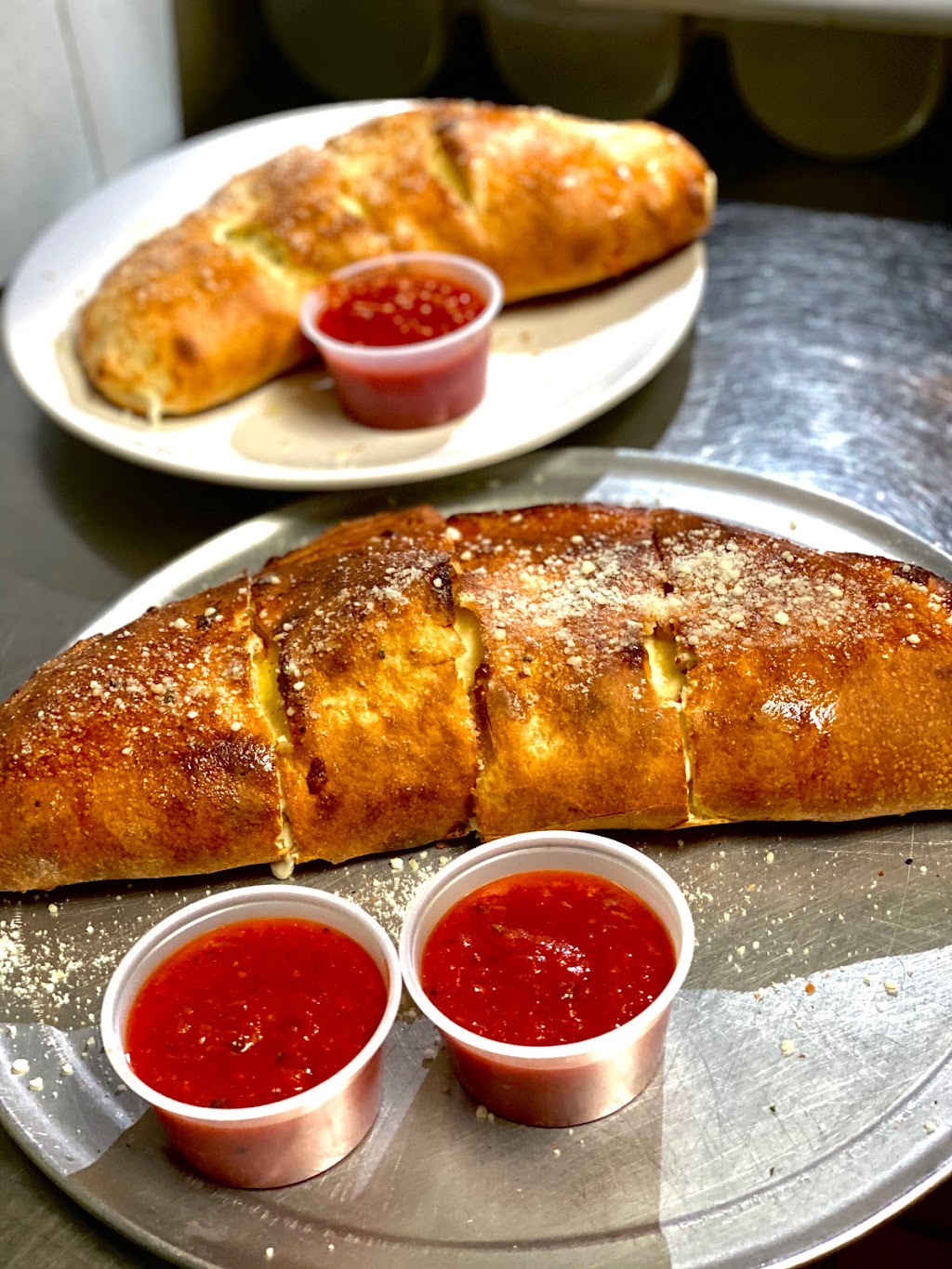 Peppinos Pizza | restaurant | 3731 W University Ave, Gainesville, FL 32607, USA | 3525546078 OR +1 352-554-6078