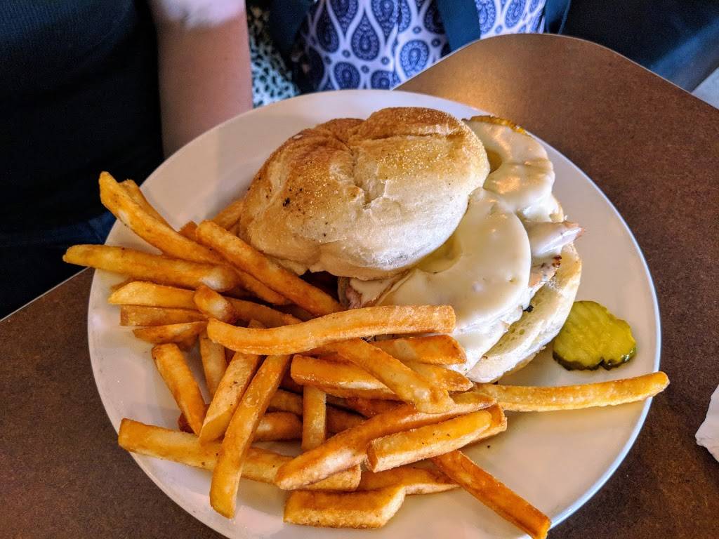 Kathys Country Kitchen | restaurant | 1045 N West End Blvd, Quakertown, PA 18951, USA | 2673474300 OR +1 267-347-4300