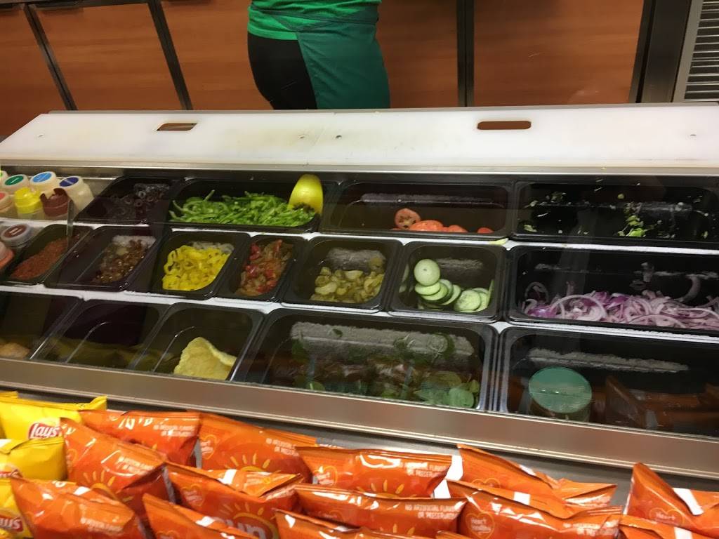 Subway | restaurant | 5769 Plank Rd, Fredericksburg, VA 22407, USA | 5407856767 OR +1 540-785-6767