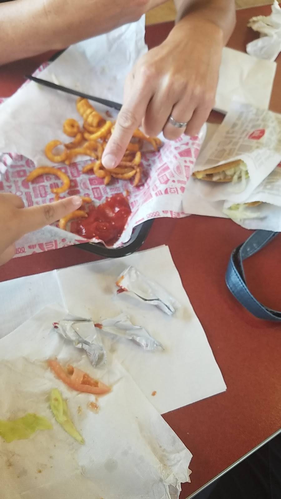 Jack in the Box | restaurant | 2531 W Valley Blvd, Alhambra, CA 91803, USA | 6262991976 OR +1 626-299-1976