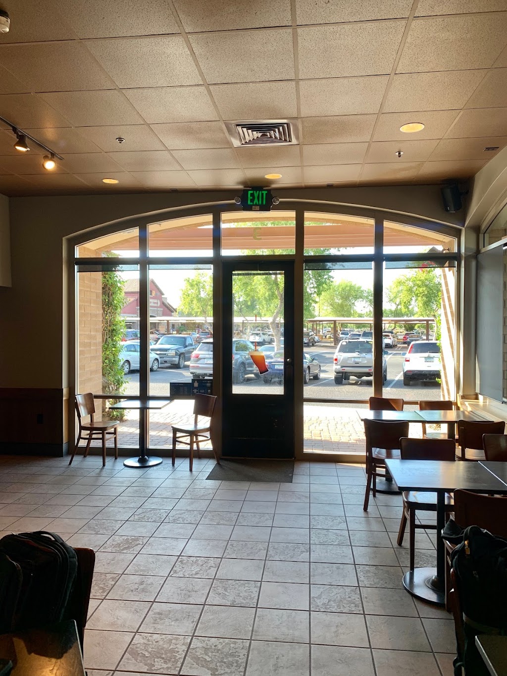 Starbucks | cafe | 4970 S Gilbert Rd #3, Chandler, AZ 85249, USA | 4808950034 OR +1 480-895-0034