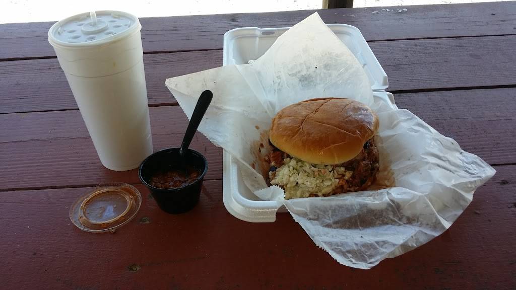 Tin Top BBQ | restaurant | 3477 Co Rd 33, Calera, AL 35040, USA | 2056681409 OR +1 205-668-1409