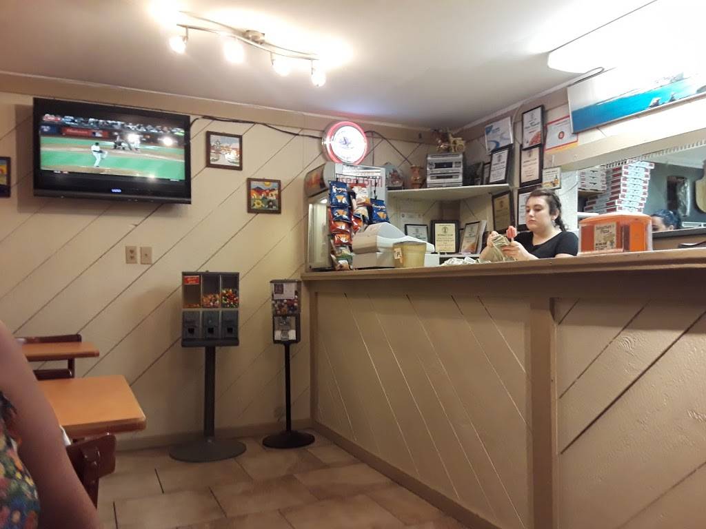 Sebastians Pizza | restaurant | 56 Washington St, Gloucester, MA 01930, USA | 9782834407 OR +1 978-283-4407