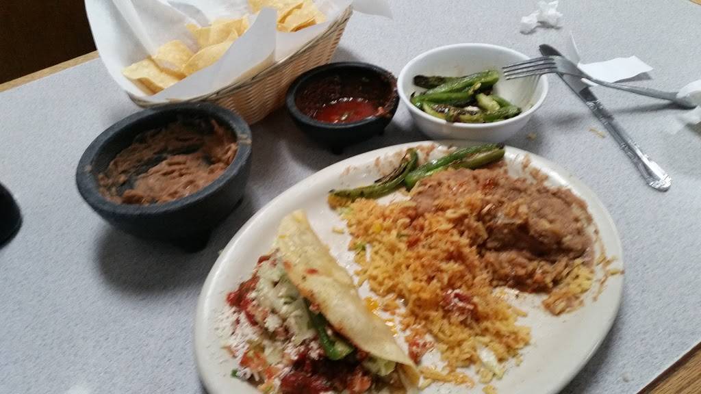 La Parrilla Mexican Restaurant | restaurant | 950 Oakdale Rd i, Modesto, CA 95355, USA | 2095722420 OR +1 209-572-2420
