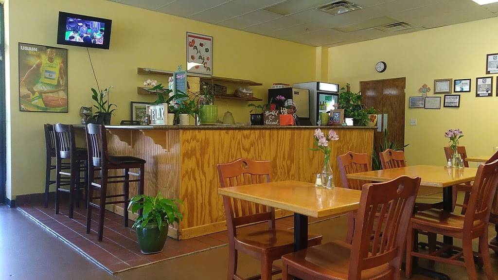 Country Pepper Jamaican Restaurant | restaurant | 686 Peachtree Industrial Blvd #200, Suwanee, GA 30024, USA | 6787656070 OR +1 678-765-6070