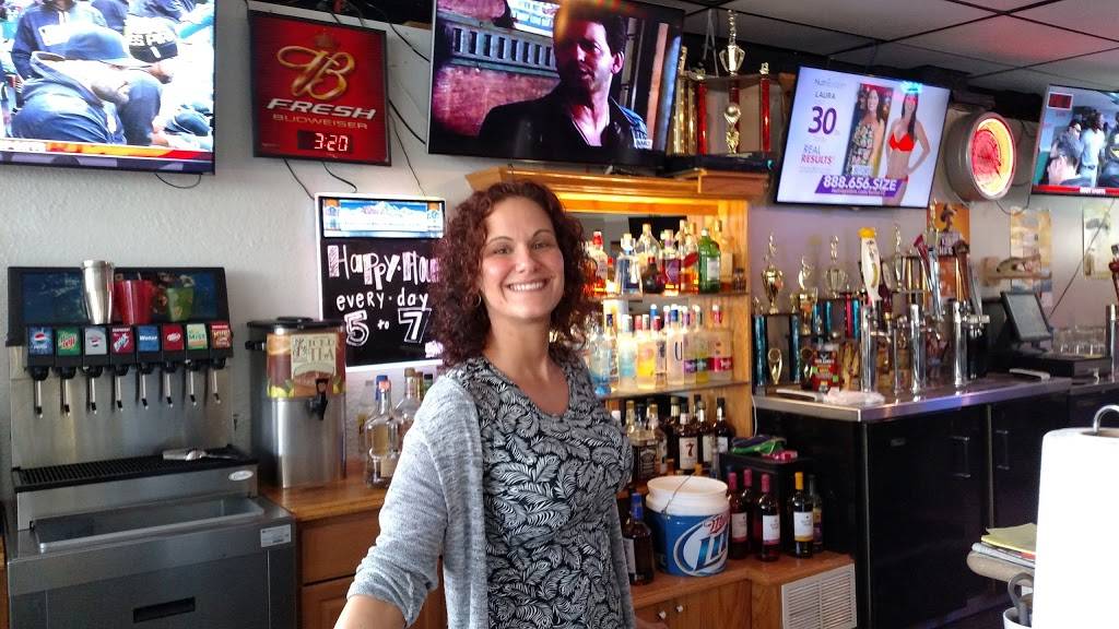 Fat Daddys | restaurant | 200 Pleasant Valley Blvd, Altoona, PA 16602, USA | 8149492727 OR +1 814-949-2727