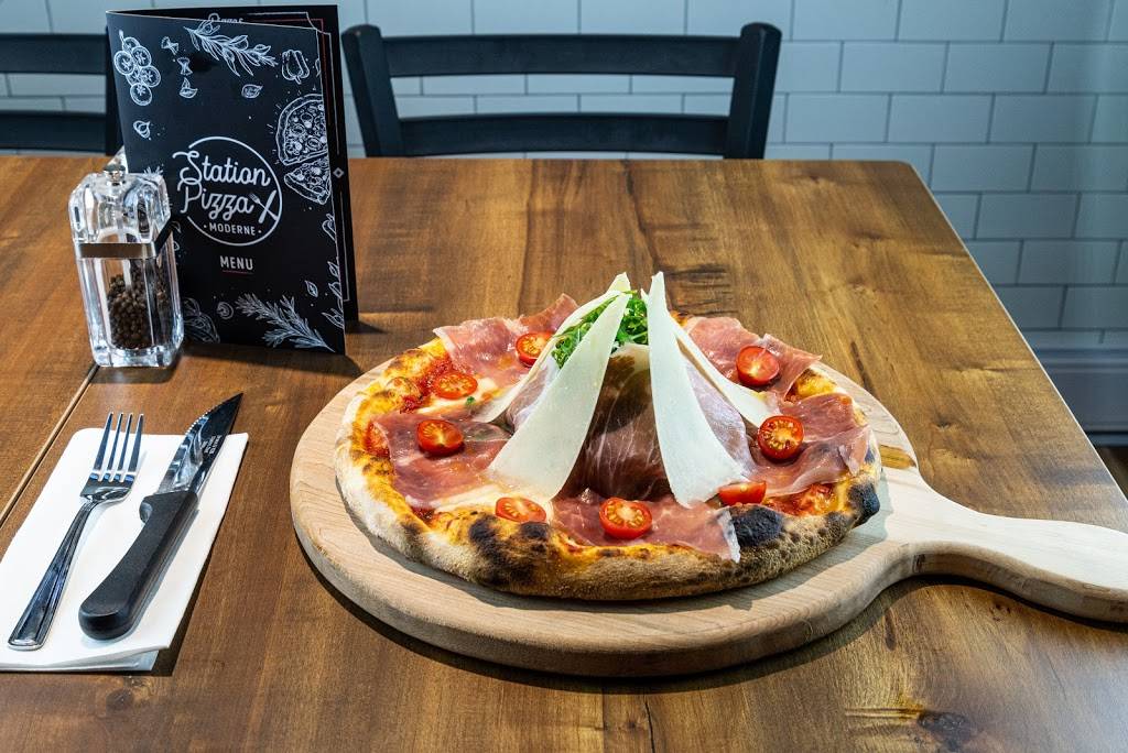 Station Pizza Moderne | restaurant | 5393 Boul Gouin O, Montréal, QC H4J 1C7, Canada | 5145330379 OR +1 514-533-0379
