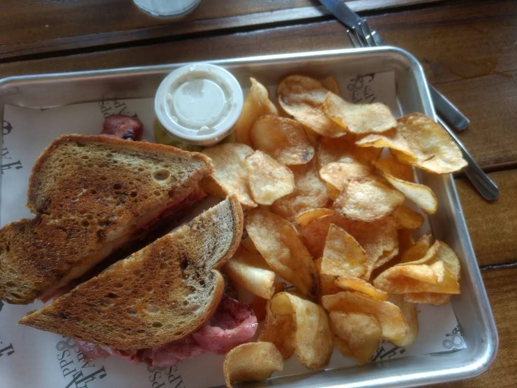 Apps & Taps | night club | 155 Pinnacle Ln, Mooresville, NC 28117, USA | 7046777648 OR +1 704-677-7648