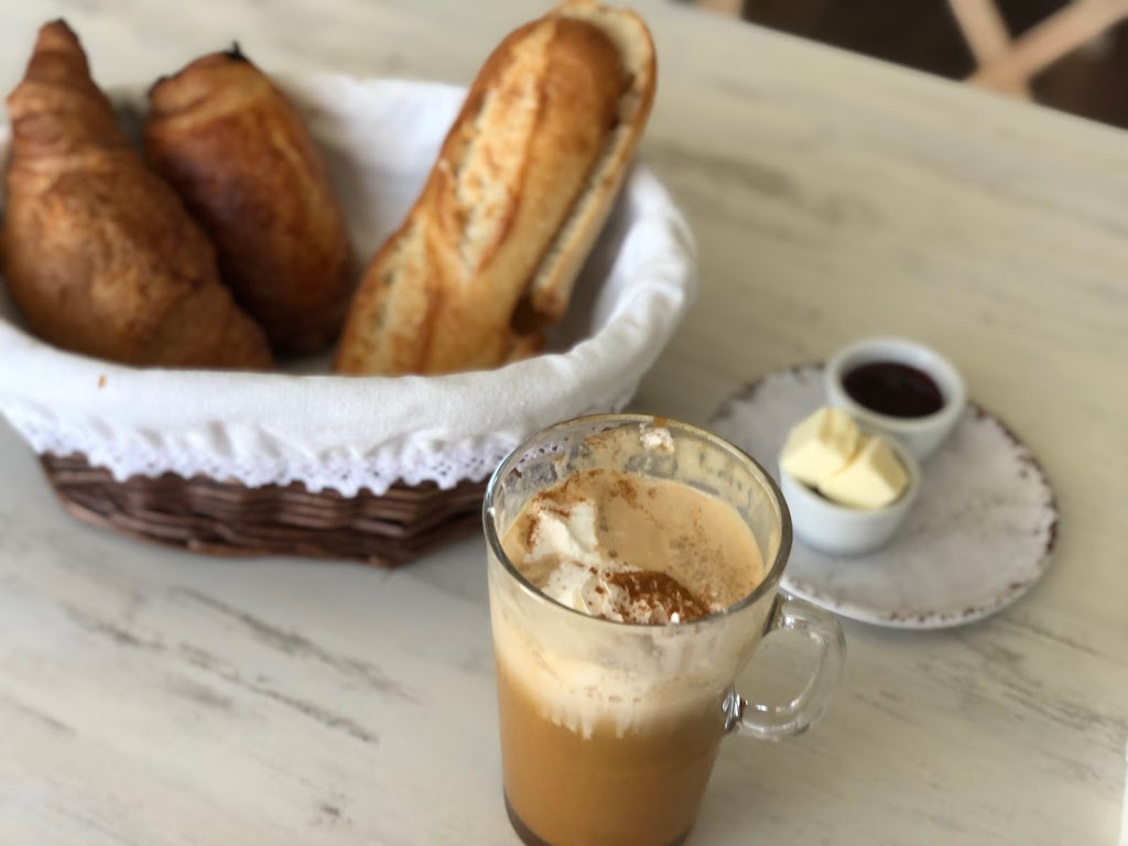 Cafe Boheme | restaurant | 8428 Pershing Dr, Playa Del Rey, CA 90293, USA | 3104392242 OR +1 310-439-2242